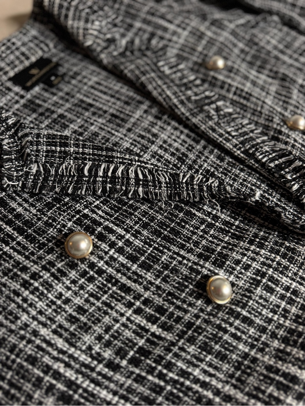 Black & White Tweed Pearl-Button Women's Jacket